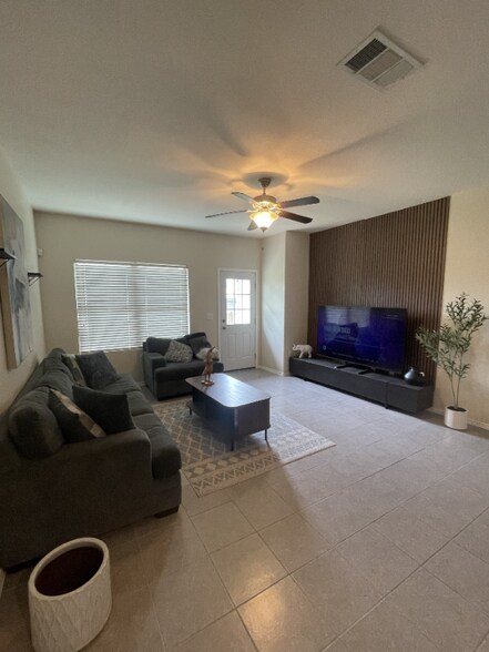 Building Photo - 3801 Black Granite Dr