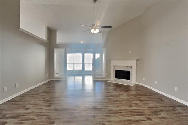 Building Photo - 3845 Rajean Dr