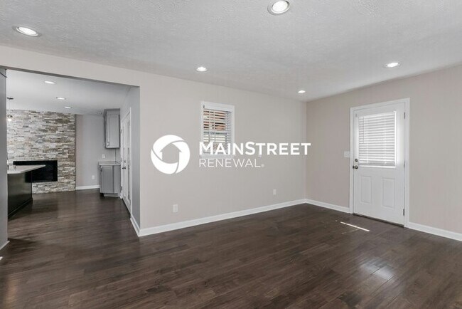 Building Photo - 5411 Laureltree Pl
