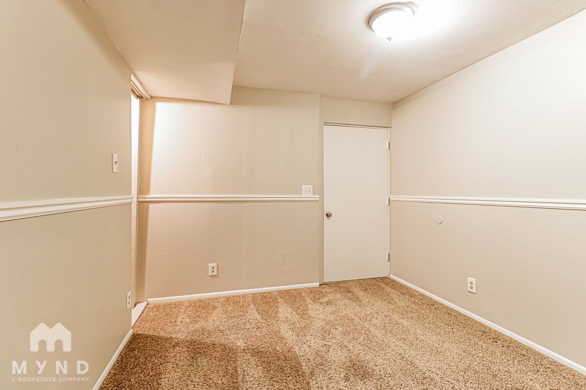 Building Photo - 9548 S 1210 E