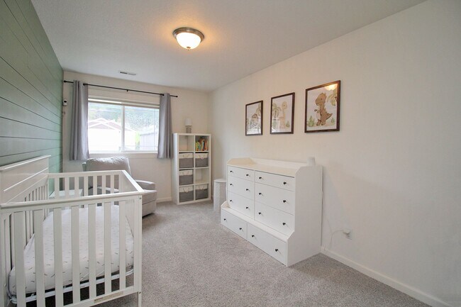 Building Photo - Delightful Newer Construction 3 Bed/2.5 Bath Home in Tranquil Beaverton Neighborhood