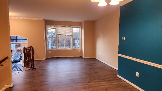 Building Photo - 25146 Harpenden Terrace