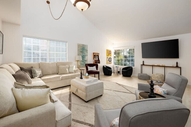 Primary Photo - 12779 Calma Ct