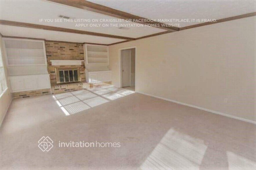 Building Photo - 16303 Fox Crossing Ln