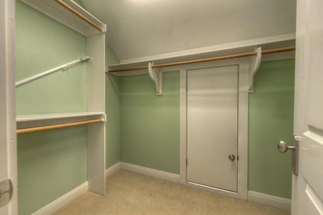 Building Photo - 4527 Avenue B