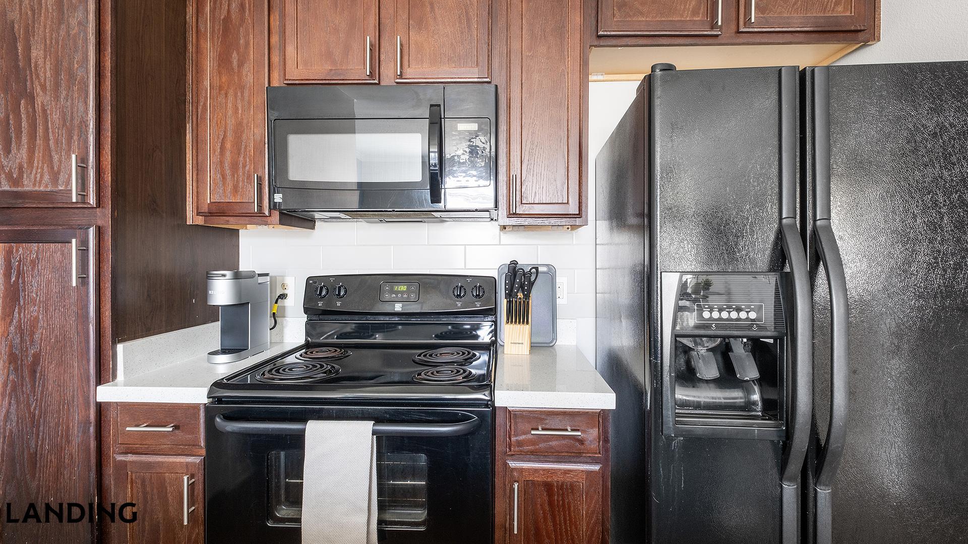 Building Photo - 14807 Woodland Hills Dr
