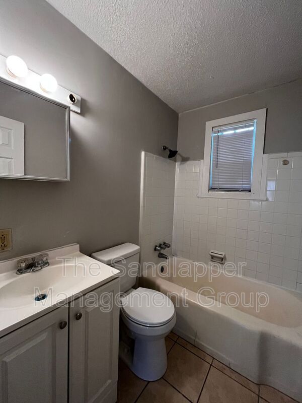 Building Photo - 5607 Aldrich Ave