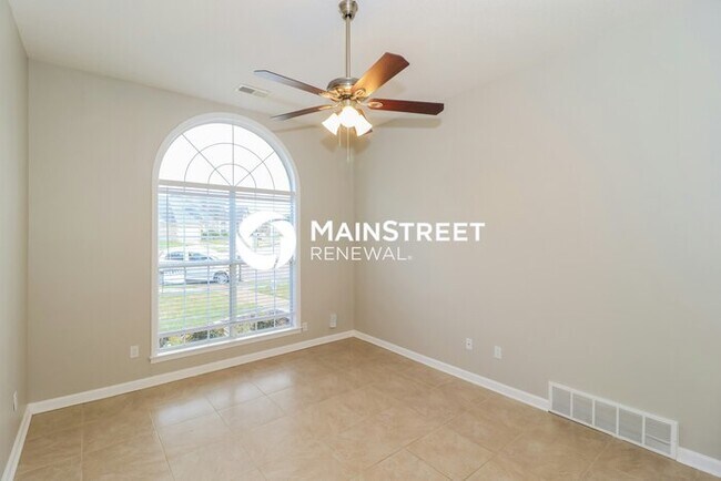 Building Photo - 3 Bedroom Pet-Friendly Home in Cordova, TN with Main Street Renewal