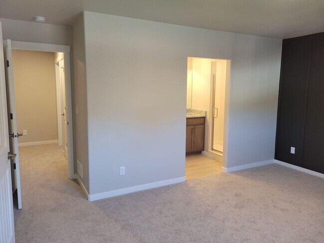 Building Photo - 5281 Palomino Ranch Point