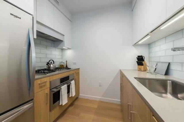 Building Photo - 2 bedroom in Queens NY 11102