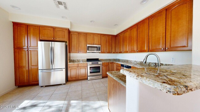 Building Photo - 10260 E White Feather Ln