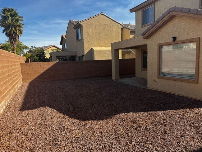 Building Photo - Aliante Home for Rent - 3 Bed, 2.5 Bath with 2 Car Garage