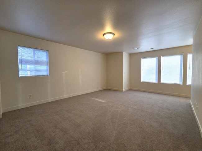 Building Photo - 1759 W Kagy Blvd