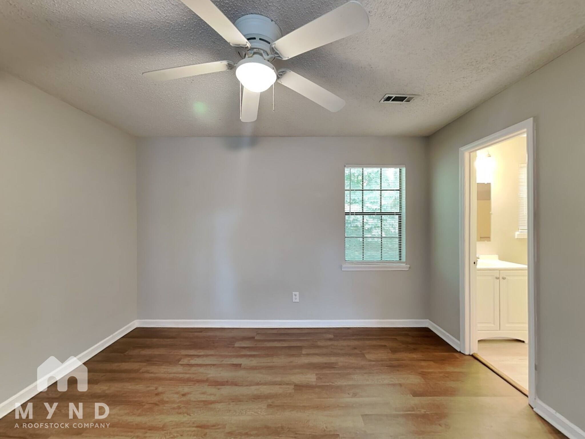 Building Photo - 629 Bennett Dr