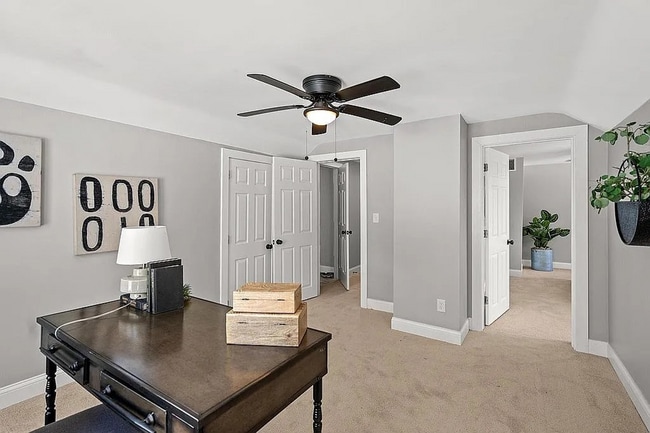 Building Photo - Gorgeous 4 or 5 bed 3.5 Bath in Madisonville!!