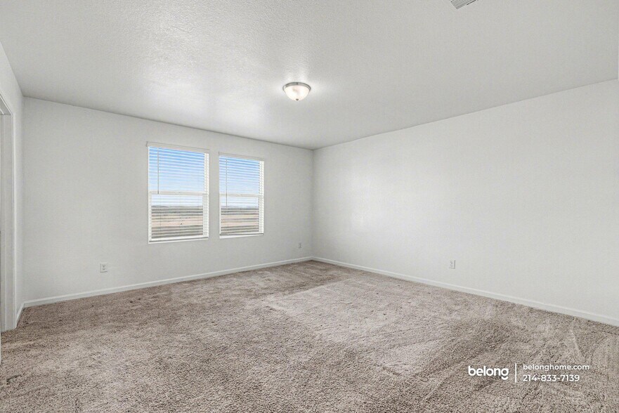 Building Photo - 1806 Chapel Hl Rd