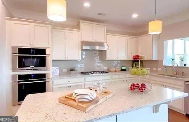 Building Photo - 5325 Chesire Ct