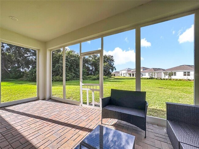 Building Photo - 2232 Bur Oak Blvd