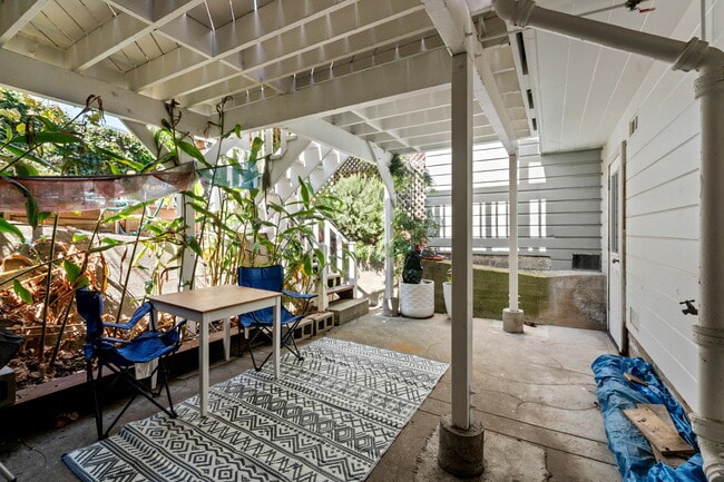 Building Photo - 232 Nevada St