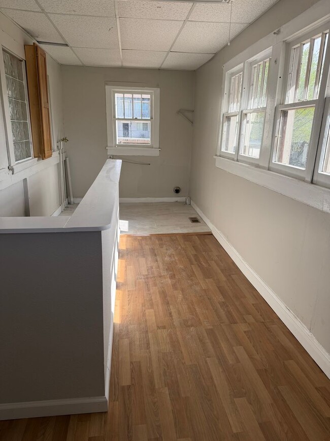 Building Photo - Versatile 4BD/3BA in Stratton Meadows – Gated Community + Private Lower-Level Suite