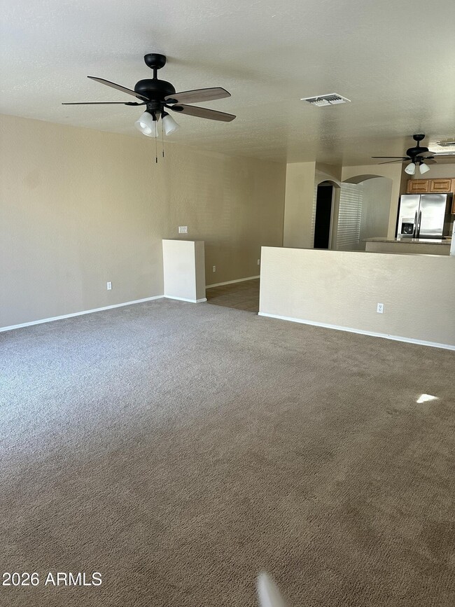 Building Photo - 10520 W Magnolia St