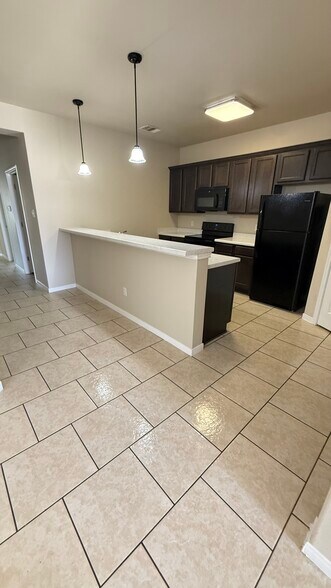 Building Photo - 4304 Ivory Ln