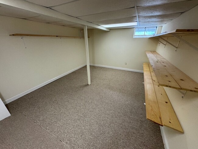 Building Photo - Four Bedroom Available in April - West Lafayette School District