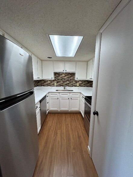 Building Photo - 21 Vaughns Gap Rd