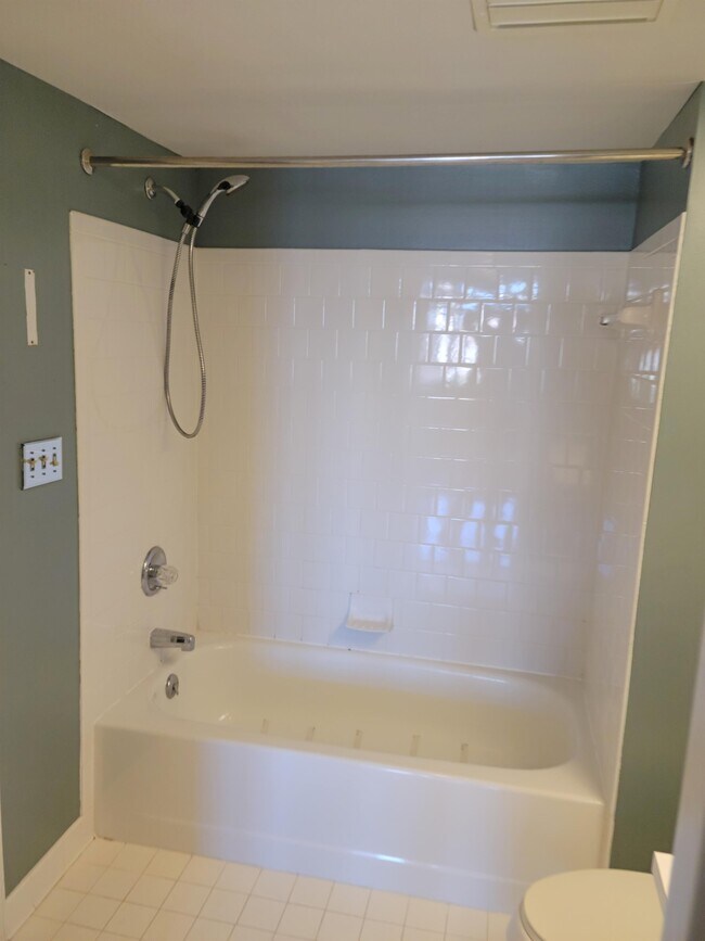 Building Photo - 1401 17th St NW