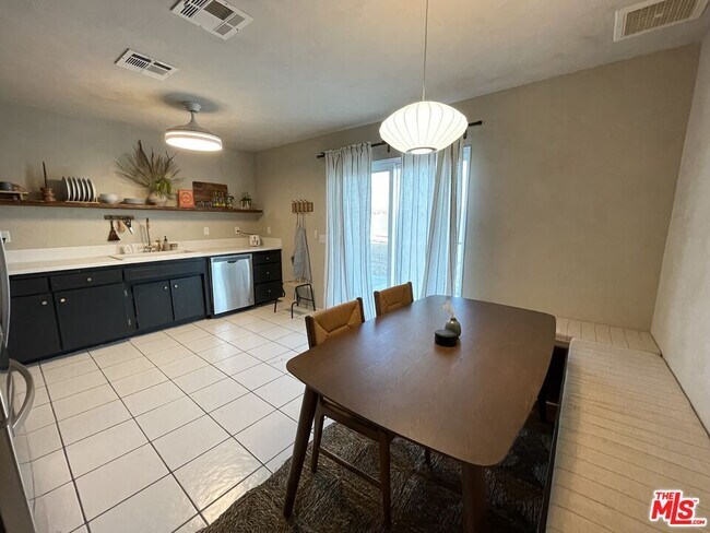 Building Photo - 71658 Cactus Dr