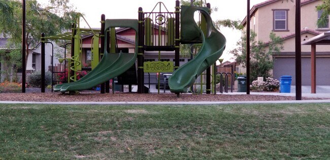 Building Photo - 2248 E Ottawa Ln