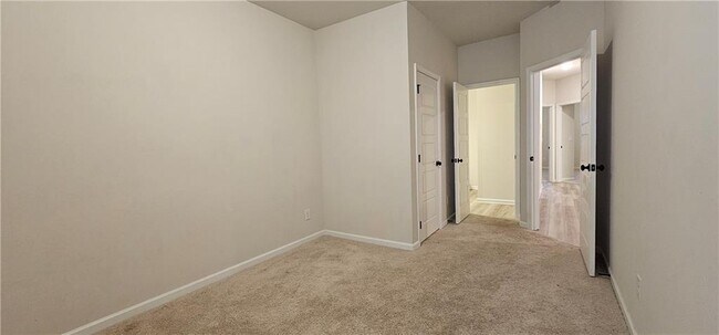 Building Photo - 1630 Branthaven Ln