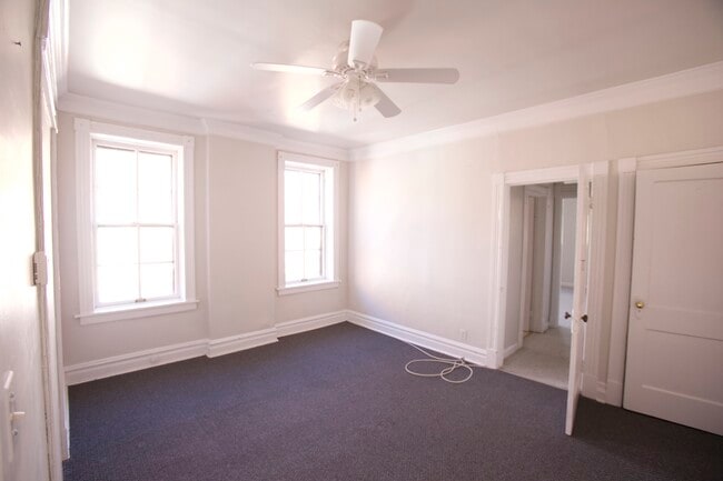 Building Photo - 1110 Tamm Ave