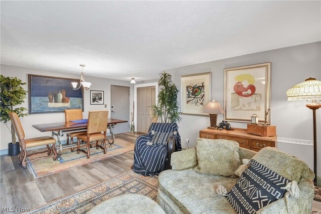 Building Photo - 10301 Lake Ave