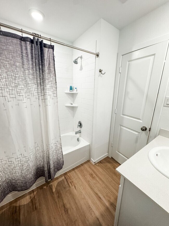 Building Photo - NEW HOME IN PLEASANT HILL AVAILABLE FOR DECEMBER MOVE IN!