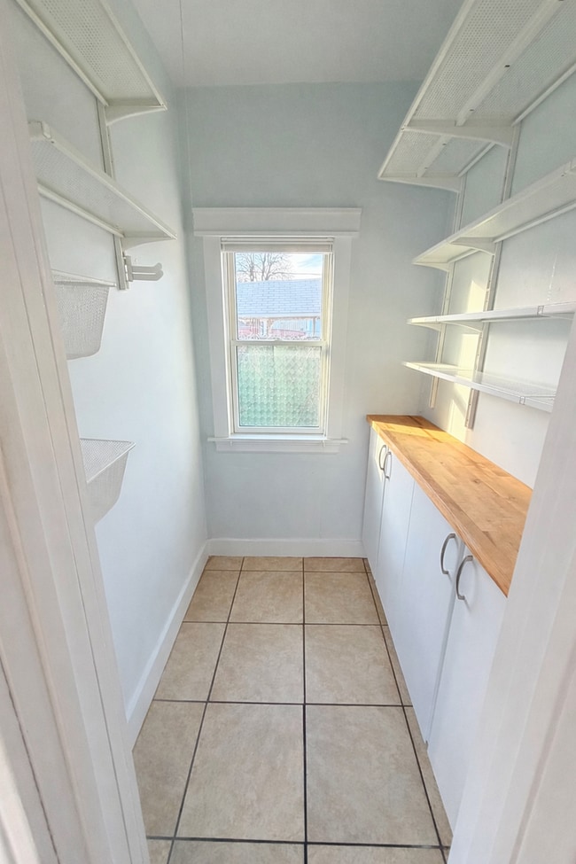 Building Photo - 1308 E 11th Ave