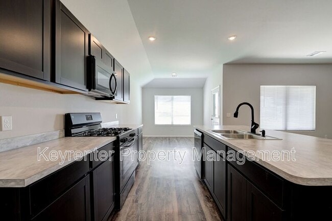 Building Photo - 504 Old Hickory Ln