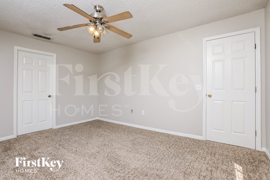 Building Photo - 2059 Gallagher Ave