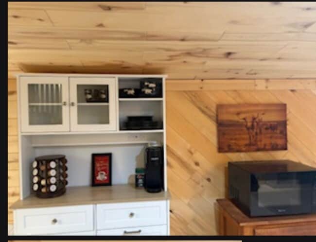 Building Photo - Barnview Country Haven