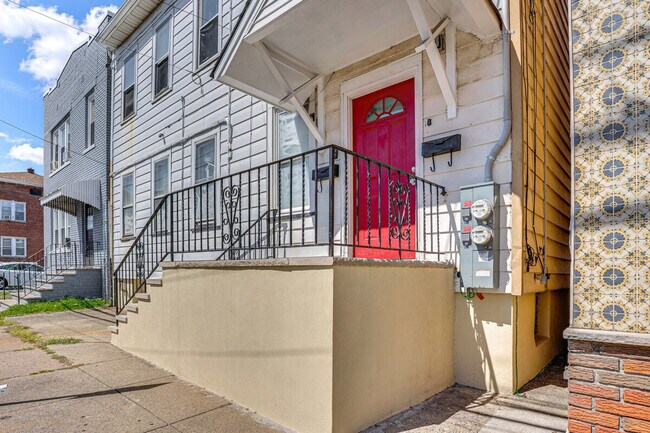 Building Photo - 15 Green Ct