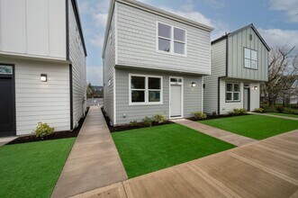 Building Photo - Move In Special- Up to 3 Month's Free- New...