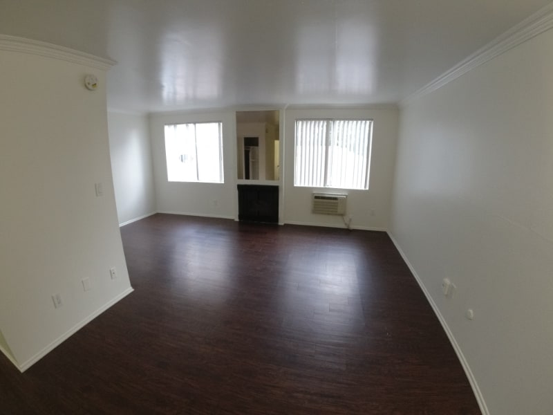 Building Photo - 320 S Occidental Blvd