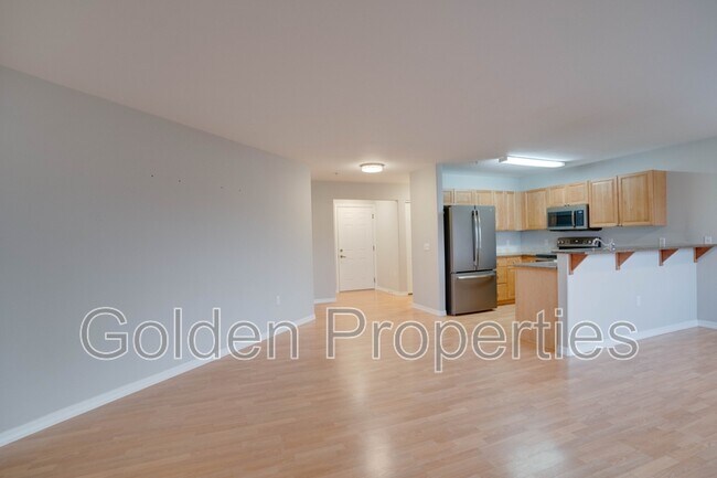 Building Photo - 310 N Promenade Loop