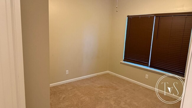 Building Photo - 1284 Windrow Dr