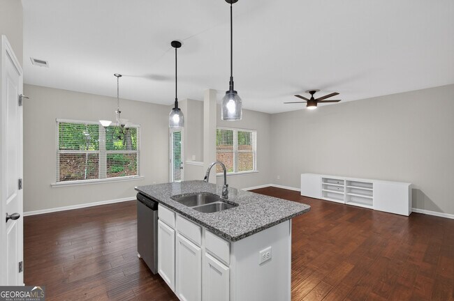 Building Photo - 127 Seabreeze Ct
