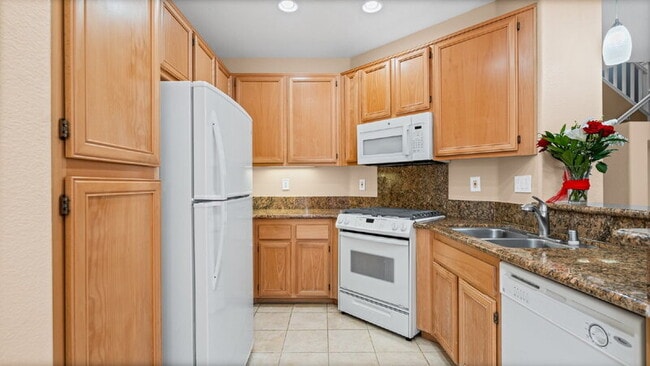 Building Photo - 4106 Arroyo Way