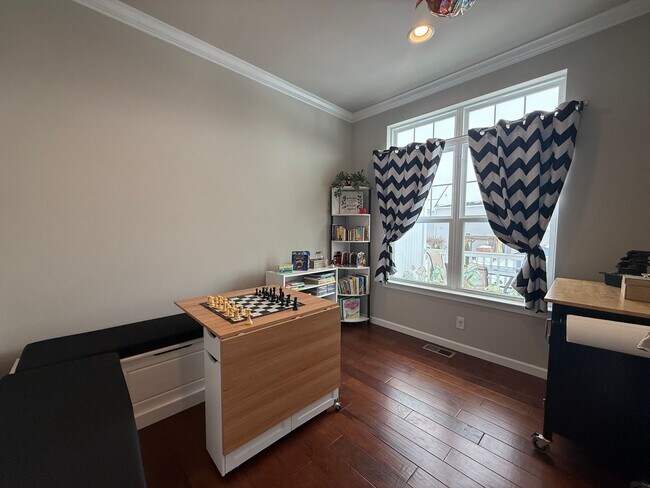 Building Photo - 3 bedroom 2.5 bathroom townhome for rent