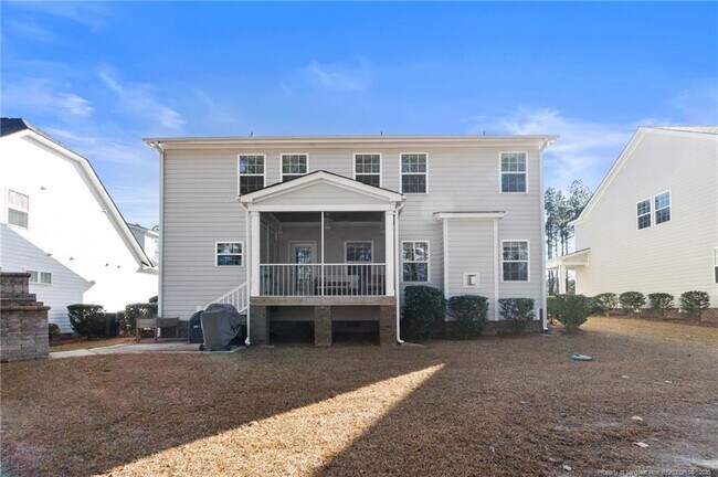 Building Photo - 597 Micahs Way N