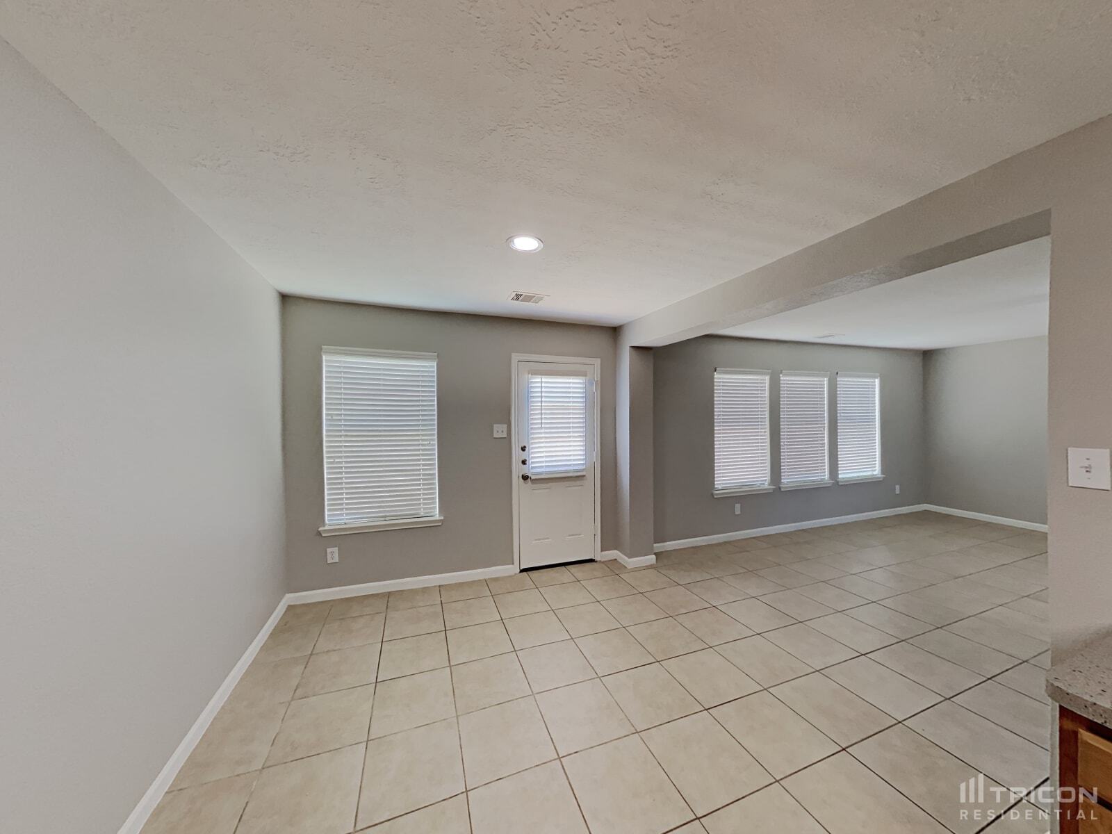 Building Photo - 6811 Rustic Pecan Ln