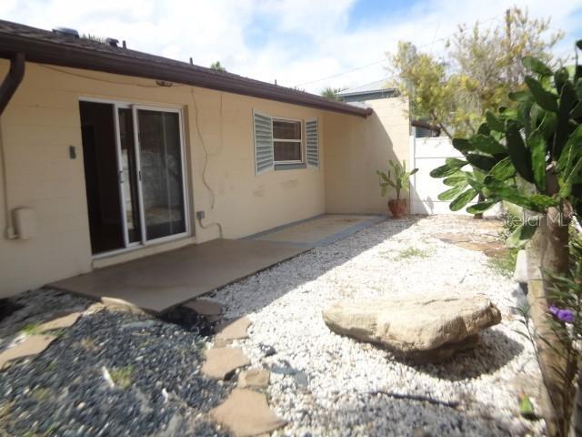 Building Photo - 1219 S Daytona Ave